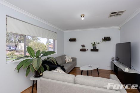 Property photo of 3 Samuel Place Wanneroo WA 6065
