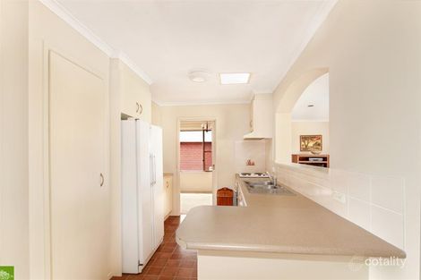 Property photo of 33 Beverley Avenue Unanderra NSW 2526