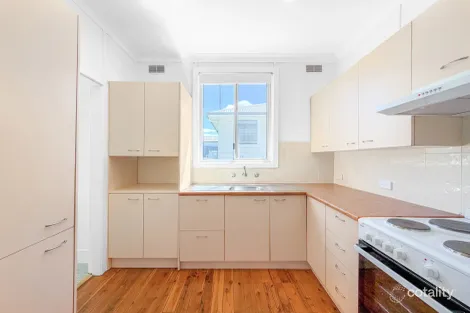 Property photo of 75 Maynes Parade Unanderra NSW 2526