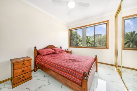 Property photo of 4 Webber Place Prairiewood NSW 2176