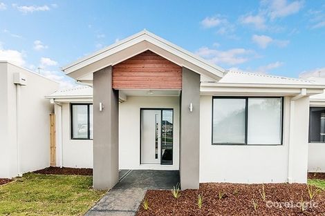 Property photo of 135A Wheelers Park Drive Cranbourne North VIC 3977
