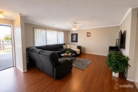Property photo of 1/38 Cameron Way Pakenham VIC 3810