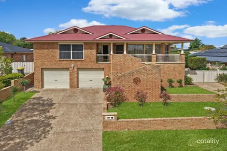 6 Bailes Cres, Young, NSW 2594