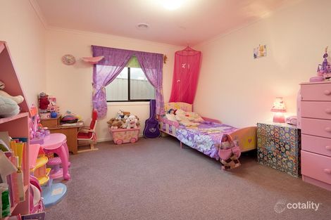 Property photo of 28 Whistler Concourse Bandiana VIC 3691