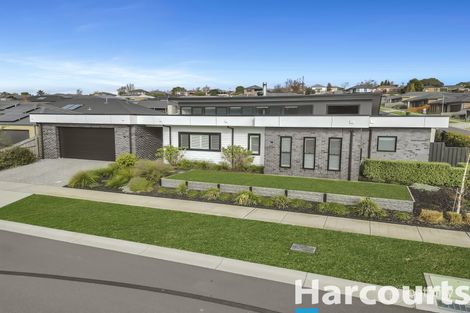 Property photo of 41 Harmon Drive Drouin VIC 3818