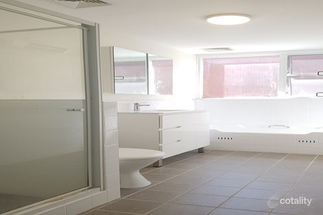 Property photo of 2/77 Howard Avenue Dee Why NSW 2099
