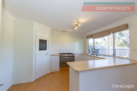 Property photo of 13 Walkey Close Bejoording WA 6566