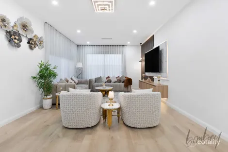 Property photo of 15 Commonwealth Circuit Donnybrook VIC 3064