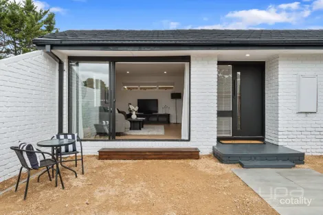 Property photo of 13 Carina Drive Melton VIC 3337