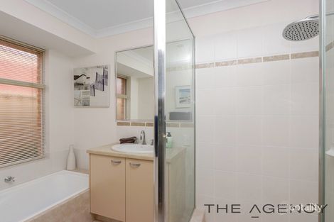 Property photo of 14 Carlton Loop Canning Vale WA 6155