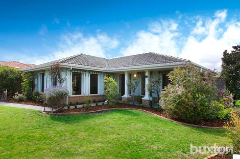 Property photo of 15 Albert Place Dingley Village VIC 3172