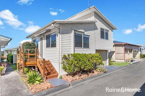 Property photo of 38/81 Kalaroo Road Redhead NSW 2290