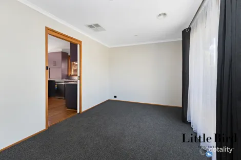 Property photo of 136 Knoke Avenue Gordon ACT 2906