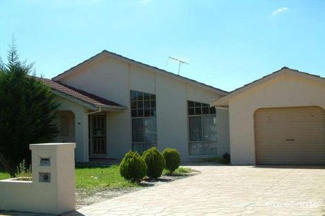 Property photo of 42 Chichester Drive Taylors Lakes VIC 3038