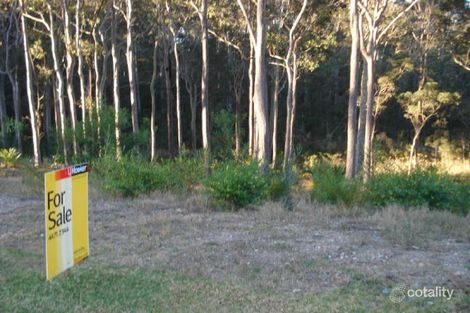 13 Banksia Gr, Malua Bay, NSW 2536