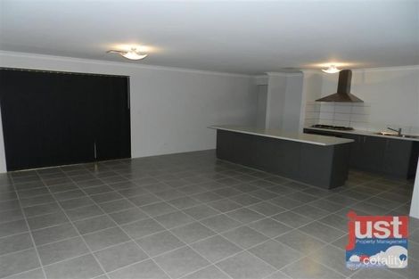 Property photo of 5 Claymore Loop Dalyellup WA 6230