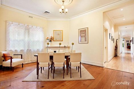 Property photo of 38 Kambrook Road Caulfield North VIC 3161