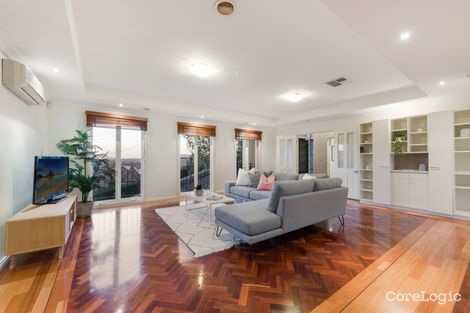 Property photo of 10 Whyte Court Newtown VIC 3220
