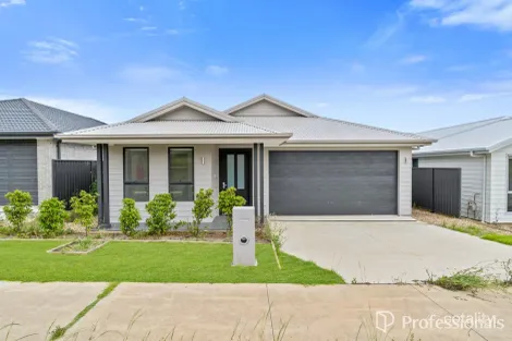 Property photo of 18 Walter Street Thirlmere NSW 2572