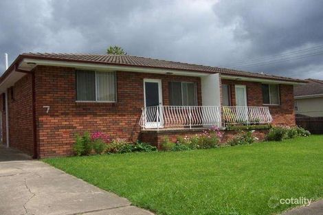 7 Mcgrath Ave, Nowra, NSW 2541