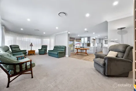 Property photo of 13 Denfield Circuit St Helens Park NSW 2560