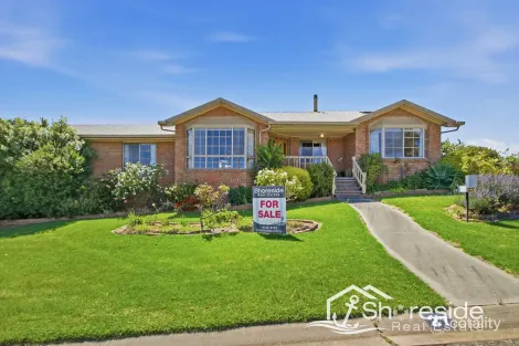 27 Bung Yarnda Ct, Lakes Entrance, VIC 3909