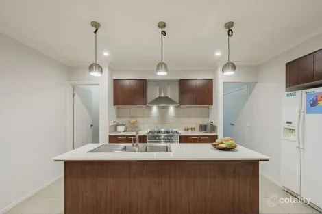 Property photo of 27 Plymouth Boulevard Clyde North VIC 3978