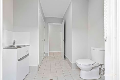 Property photo of 4 Bluebell Crescent Spring Farm NSW 2570