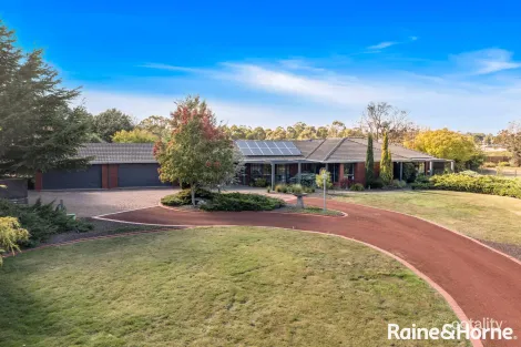 Property photo of 2 Slattery Crescent Gisborne VIC 3437