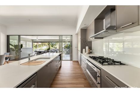 Property photo of 18 Hilltop Avenue Annerley QLD 4103