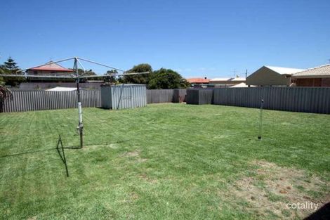 Property photo of 32 Cornwallis Road Madora Bay WA 6210