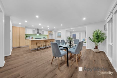 Property photo of 18 Tyntynder Close Berwick VIC 3806
