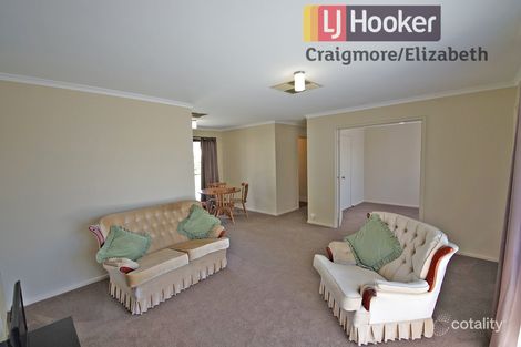 Property photo of 19 Bundarra Court Craigmore SA 5114