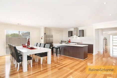Property photo of 4 Bursaria Drive Caroline Springs VIC 3023