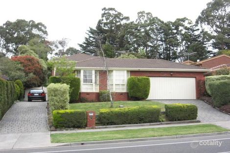 11 Bournevale Dr, Berwick, VIC 3806