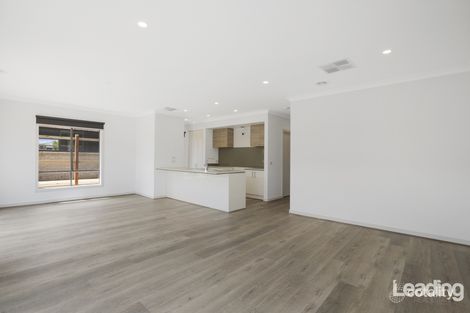 Property photo of 4 Verde Street Diggers Rest VIC 3427