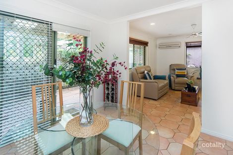 Property photo of 2/8 Billington Street Labrador QLD 4215