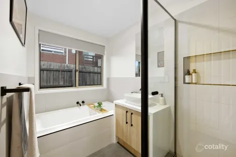 Property photo of 166 Community Hub Hillside VIC 3037