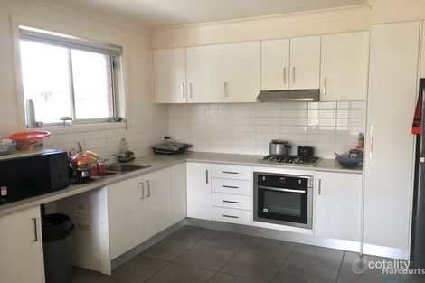 Property photo of 2 Delwyn Close Thomastown VIC 3074