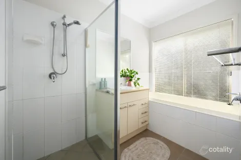 Property photo of 7 Lowe Court Maudsland QLD 4210