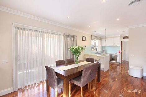 Property photo of 32 Stephensons Road Mount Waverley VIC 3149