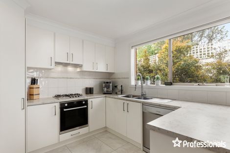 Property photo of 2/69 Folkstone Crescent Ferntree Gully VIC 3156