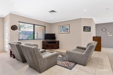 Property photo of 2/13 Hodgson Place Kardinya WA 6163