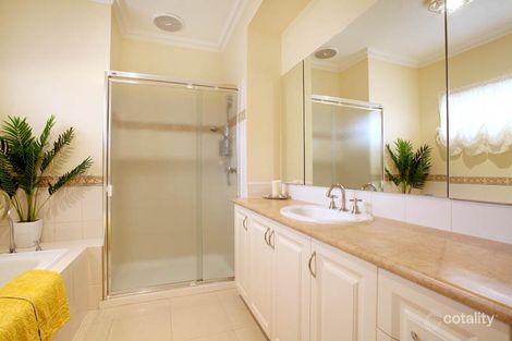 Property photo of 25 Threadneedle Street Attwood VIC 3049