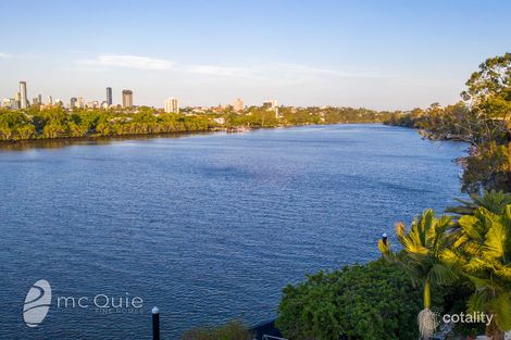Property photo of 14 Jerdanefield Road St Lucia QLD 4067