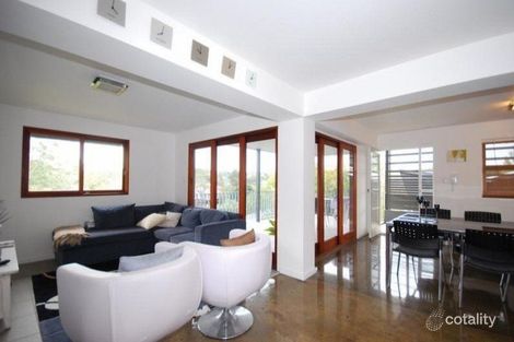 2/56 Arthur Tce, Red Hill, QLD 4059