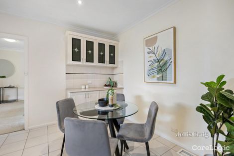 Property photo of 32 Roberts Street Glen Waverley VIC 3150