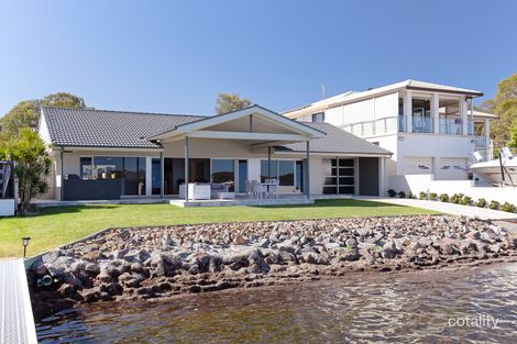 Property photo of 106 Kilaben Road Kilaben Bay NSW 2283