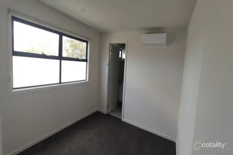 Property photo of 2/18 Wetherby Road Doncaster VIC 3108