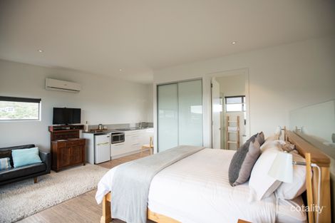 Property photo of 15 Marmaduke Point Drive Gnarabup WA 6285